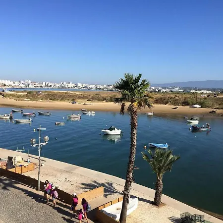 Waterfront Large Terrace Hot Tub & 200M To Beach Vakantiehuis